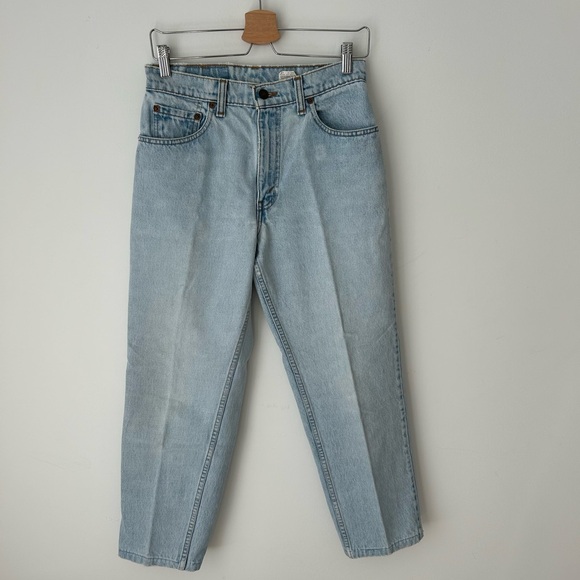 Vintage Levis 550 Light Wash relax fit Jeans Made in Canada - Picture 2 of 16